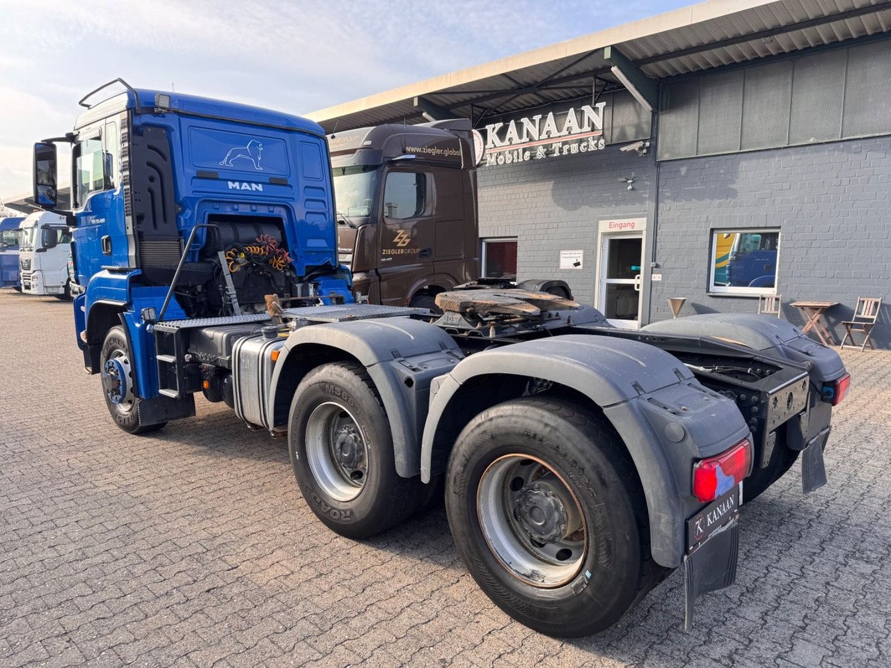 MAN 26.460 TGS 6x6H BLS NEW MOTOR !!! - Tegljač: slika 3 MAN 26.460 TGS 6x6H BLS NEW MOTOR !!! - Tegljač: slika 3
