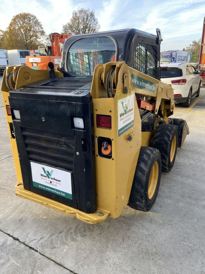 CAT 226 D3 (5867) - Mini utovarivač: slika 3 CAT 226 D3 (5867) - Mini utovarivač: slika 3