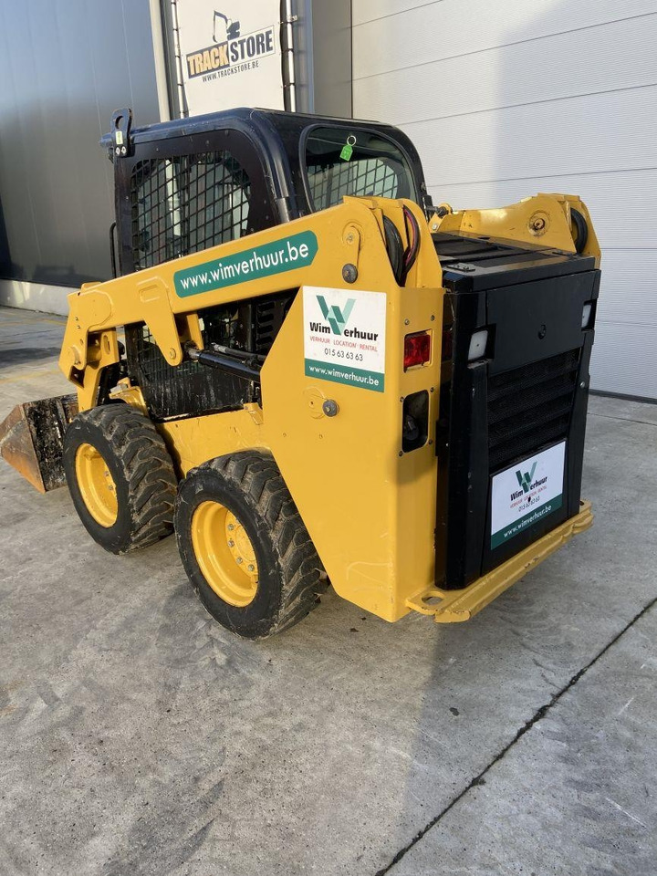 CAT 226 D3 (5867) - Mini utovarivač: slika 2 CAT 226 D3 (5867) - Mini utovarivač: slika 2