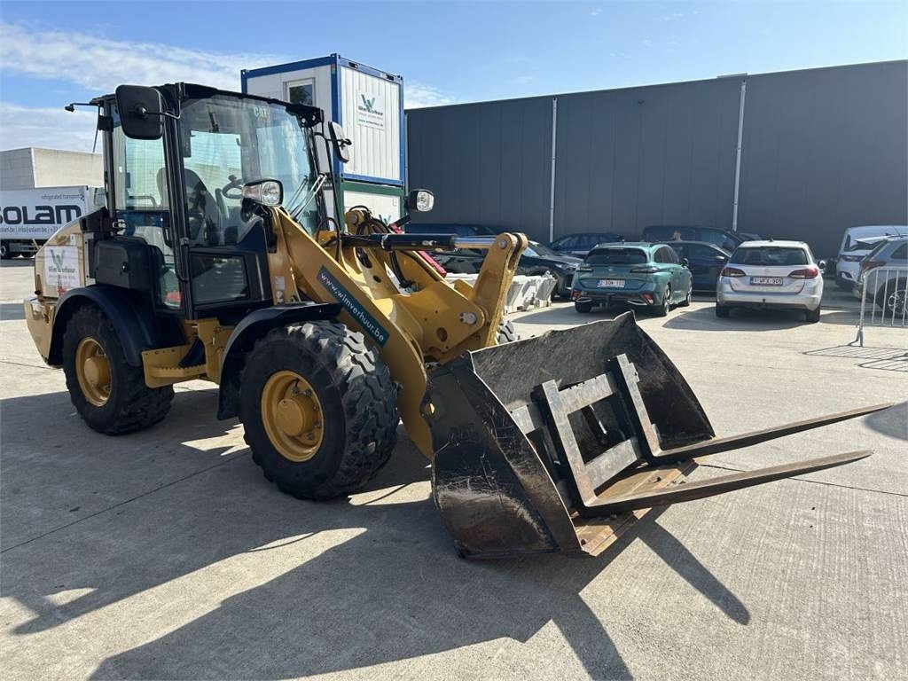 CAT 906 (9145) - Zglobni utovarivač: slika 5 CAT 906 (9145) - Zglobni utovarivač: slika 5