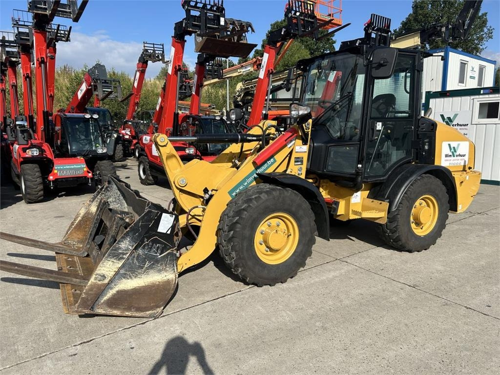 CAT 906 (9145) - Zglobni utovarivač: slika 2 CAT 906 (9145) - Zglobni utovarivač: slika 2