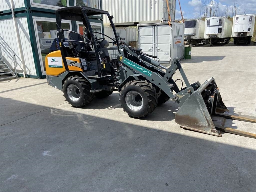 GiANT G2700 Xtra HD (6436) - Zglobni utovarivač: slika 3 GiANT G2700 Xtra HD (6436) - Zglobni utovarivač: slika 3