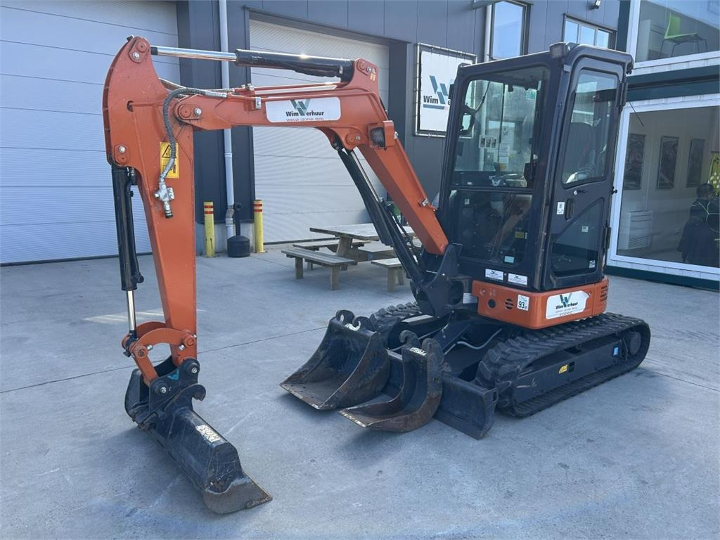 Hitachi ZX26U-6 (9989)  - Mini bager: slika 2 Hitachi ZX26U-6 (9989)  - Mini bager: slika 2