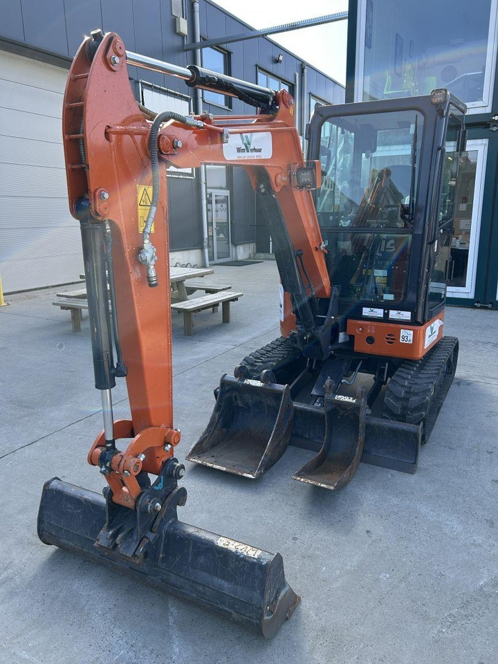 Hitachi ZX26U-6 (9989)  - Mini bager: slika 4 Hitachi ZX26U-6 (9989)  - Mini bager: slika 4