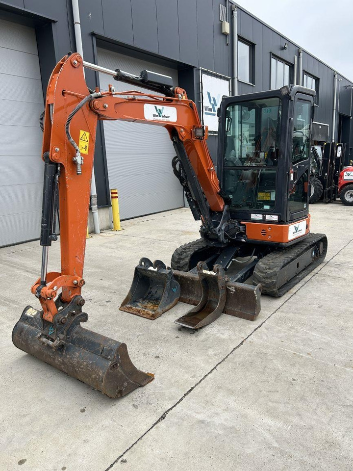 Hitachi ZX33U-6 (7789)  - Mini bager: slika 4 Hitachi ZX33U-6 (7789)  - Mini bager: slika 4