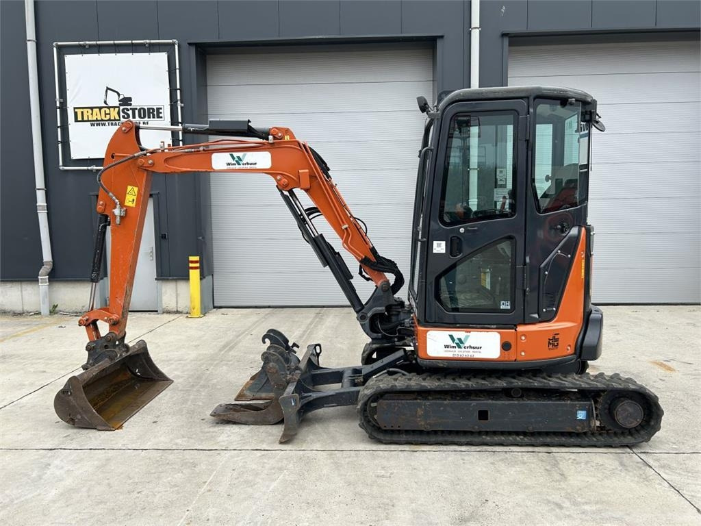 Hitachi ZX33U-6 (7789)  - Mini bager: slika 1 Hitachi ZX33U-6 (7789)  - Mini bager: slika 1