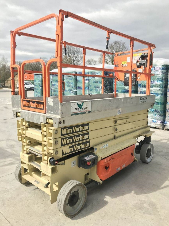 JLG 3246ES (1240) - Lift u obliku makaza: slika 4 JLG 3246ES (1240) - Lift u obliku makaza: slika 4