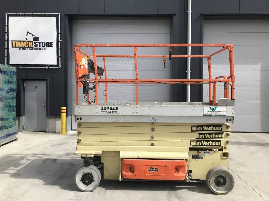 JLG 3246ES (1240) - Lift u obliku makaza: slika 1 JLG 3246ES (1240) - Lift u obliku makaza: slika 1