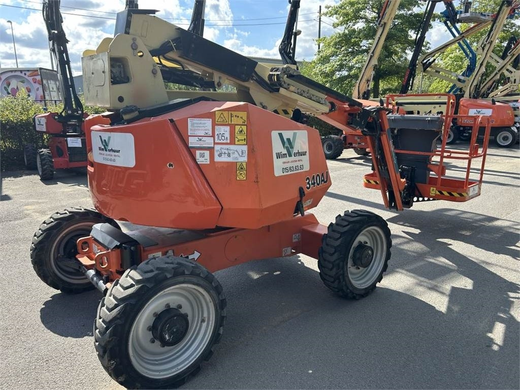 JLG 340AJ (4566) - Zglobna platforma: slika 1 JLG 340AJ (4566) - Zglobna platforma: slika 1