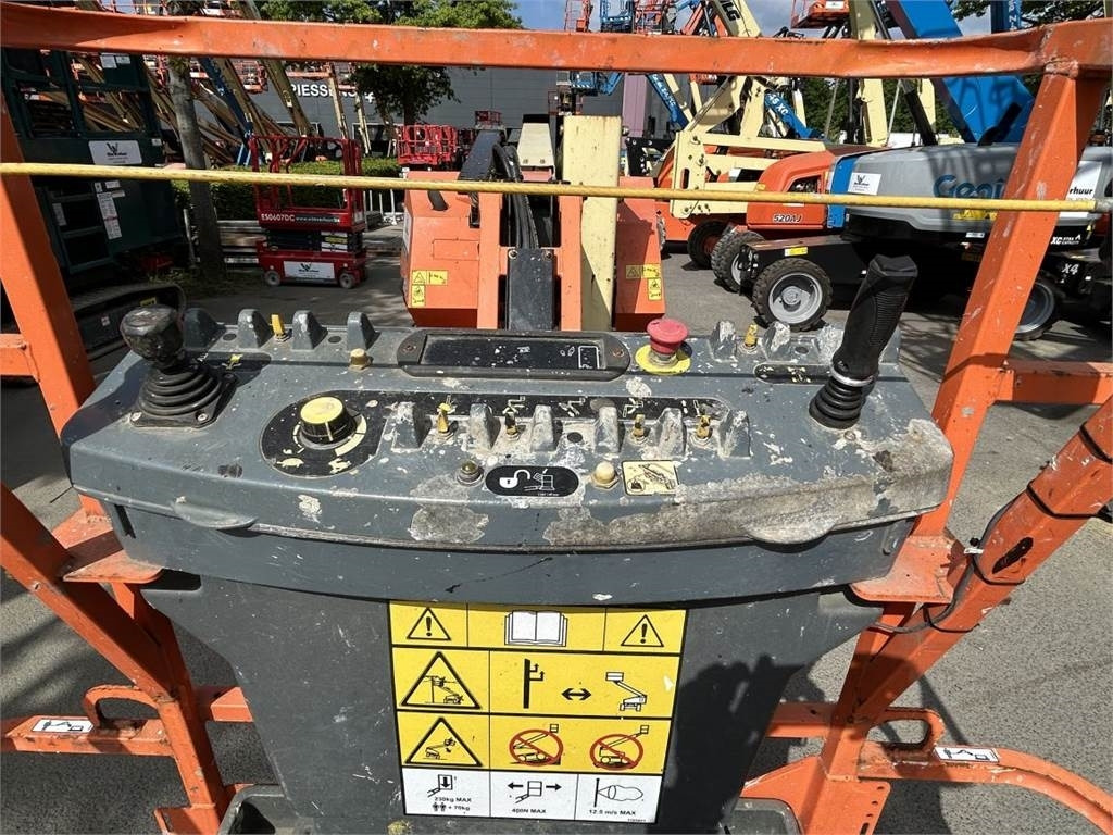 Zglobna platforma JLG 340AJ (4972): slika 7
