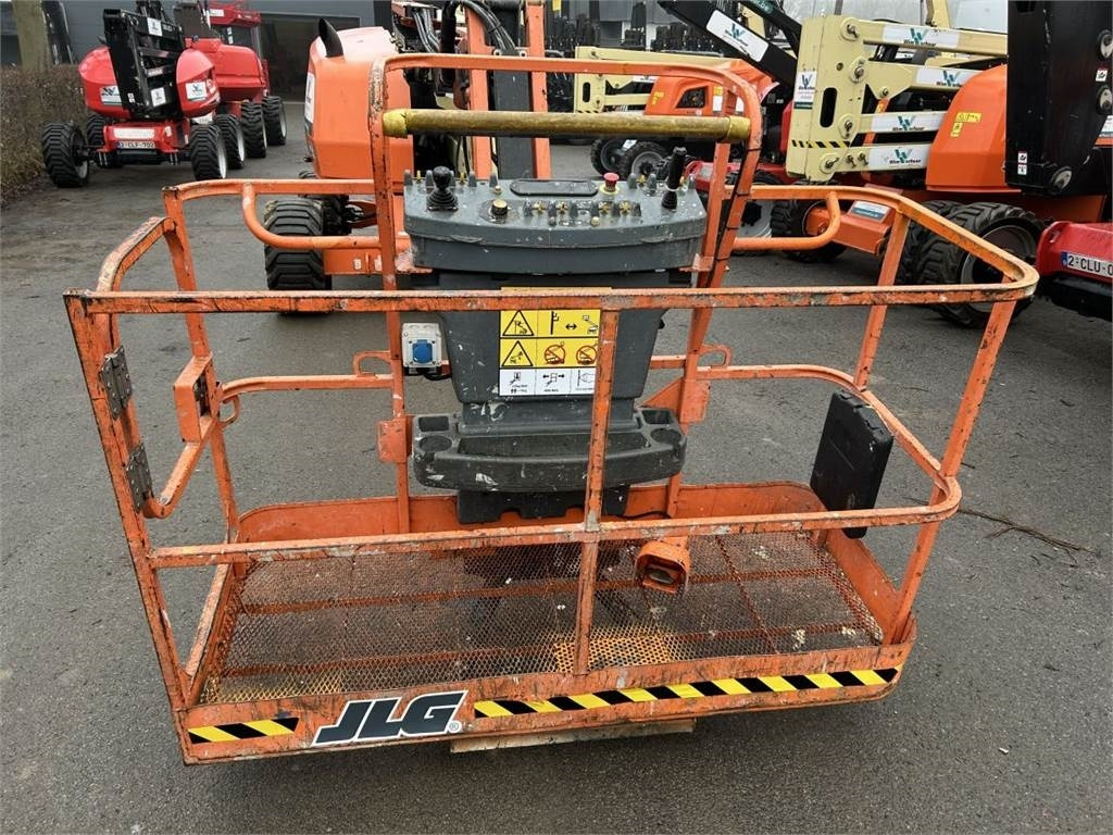 JLG 520AJ (2633) - Zglobna platforma: slika 5 JLG 520AJ (2633) - Zglobna platforma: slika 5