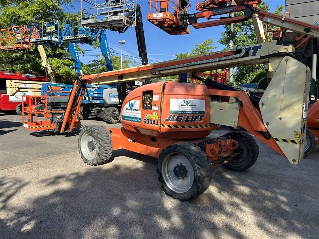 JLG 600 AJ (3218) - Zglobna platforma: slika 1 JLG 600 AJ (3218) - Zglobna platforma: slika 1