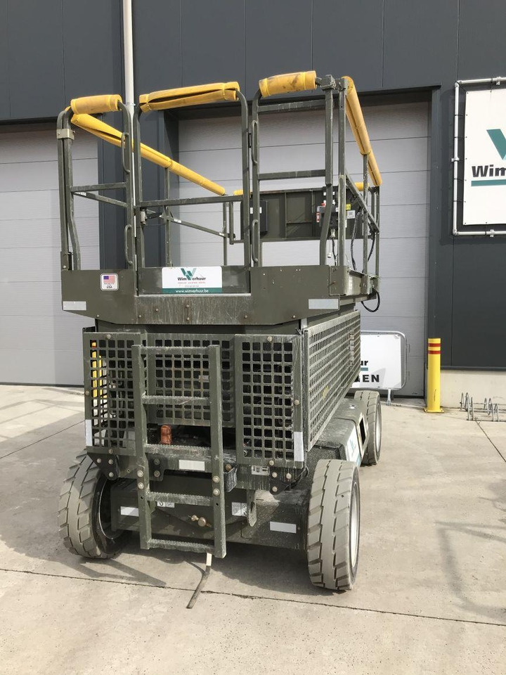 JLG M3369 (4331) - Lift u obliku makaza: slika 2 JLG M3369 (4331) - Lift u obliku makaza: slika 2