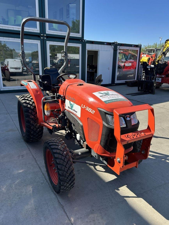 Kubota L1-382 (5283) - Komunalni traktor: slika 3 Kubota L1-382 (5283) - Komunalni traktor: slika 3