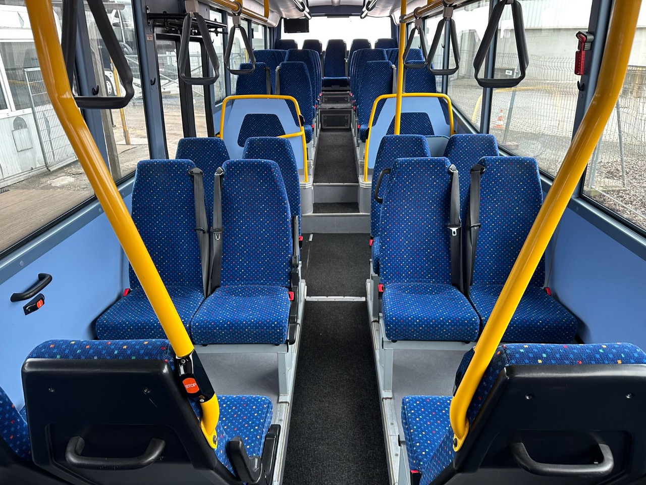 Iveco Irisbus Crossway LE SFR 162 *AC*100 km/h*Schalt Iveco Irisbus Crossway LE SFR 162 *AC*100 km/h*Schalt - Gradski autobus: slika 5 Iveco Irisbus Crossway LE SFR 162 *AC*100 km/h*Schalt Iveco Irisbus Crossway LE SFR 162 *AC*100 km/h*Schalt - Gradski autobus: slika 5