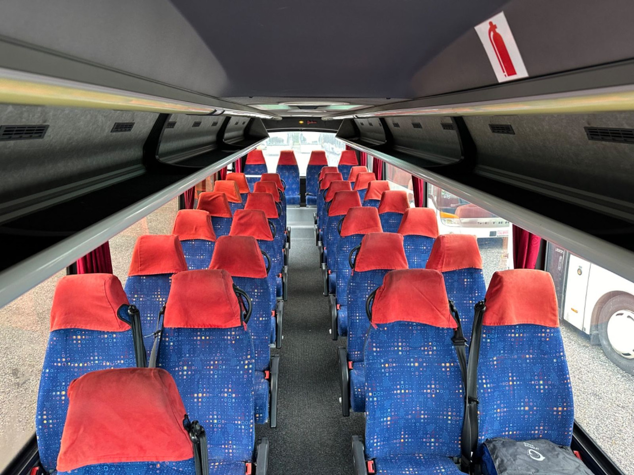 Iveco Kapena Tema 100 (32*Sitze*DE*TOP*Schalt) O510 Iveco Kapena Tema 100 , O 510, 818, Rapido - Minibus, Putnički kombi: slika 5 Iveco Kapena Tema 100 (32*Sitze*DE*TOP*Schalt) O510 Iveco Kapena Tema 100 , O 510, 818, Rapido - Minibus, Putnički kombi: slika 5