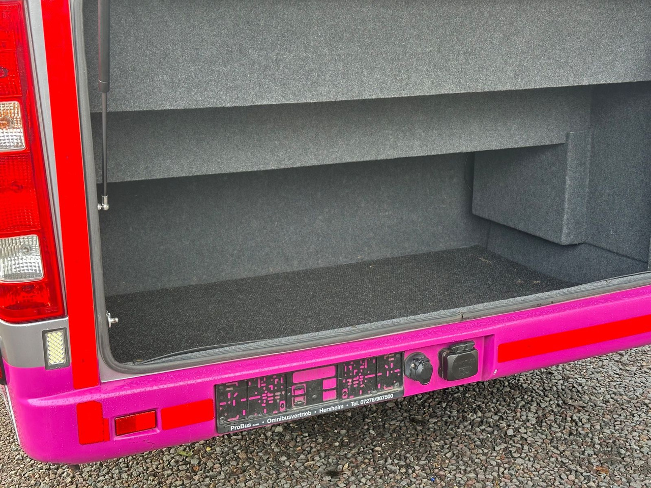 Iveco RAPIDO 70c21 (Garantie 06.2027*Motor neu 09.25) - Minibus, Putnički kombi: slika 4 Iveco RAPIDO 70c21 (Garantie 06.2027*Motor neu 09.25) - Minibus, Putnički kombi: slika 4