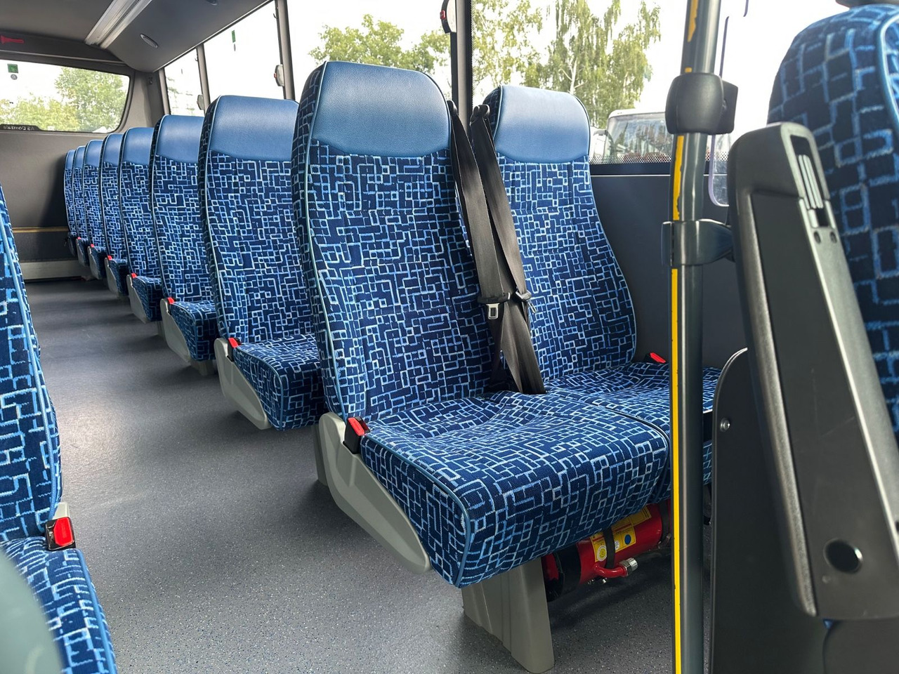 Iveco Rapido 70C18 (wenig Km*7.2t*33 Sitze) Rosero - Minibus, Putnički kombi: slika 5 Iveco Rapido 70C18 (wenig Km*7.2t*33 Sitze) Rosero - Minibus, Putnički kombi: slika 5