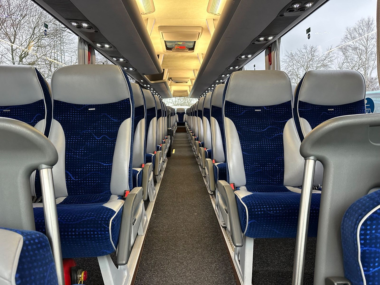 Turistički autobus MAN R08 Lions Coach L (wenig Km*Behinderten gerecht) MAN R08 Lions Coach L (wenig Km*Behinderten gerecht): slika 17