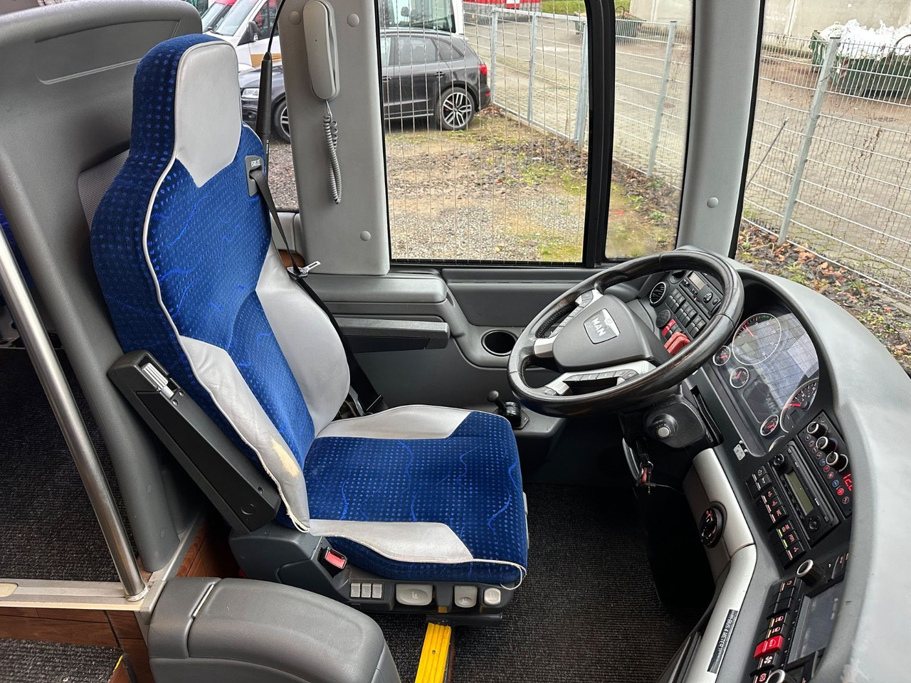 Turistički autobus MAN R08 Lions Coach L (wenig Km*Behinderten gerecht) MAN R08 Lions Coach L (wenig Km*Behinderten gerecht): slika 13