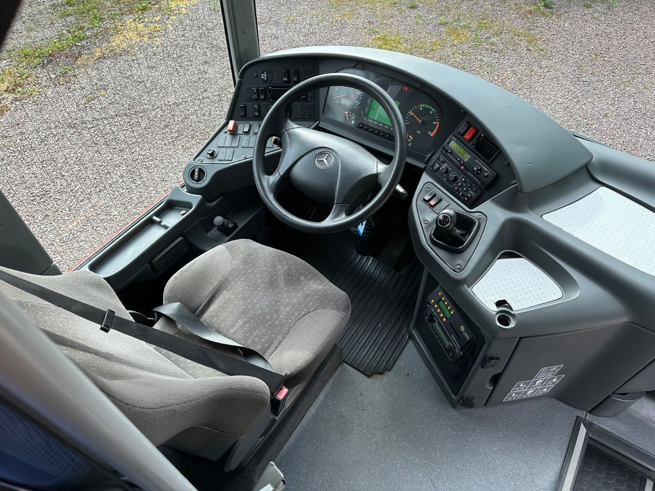 Mercedes-Benz O550 Integro (56 Sitze*Klima*Schalt) - Prigradski autobus: slika 5 Mercedes-Benz O550 Integro (56 Sitze*Klima*Schalt) - Prigradski autobus: slika 5
