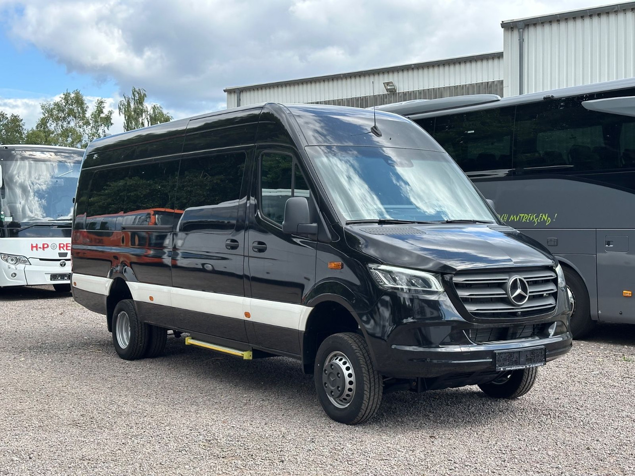 Mercedes-Benz Sprinter 519 CDi 4x4 H+L 360° Cam.*Navi*253.4 Km - Minibus, Putnički kombi: slika 1 Mercedes-Benz Sprinter 519 CDi 4x4 H+L 360° Cam.*Navi*253.4 Km - Minibus, Putnički kombi: slika 1
