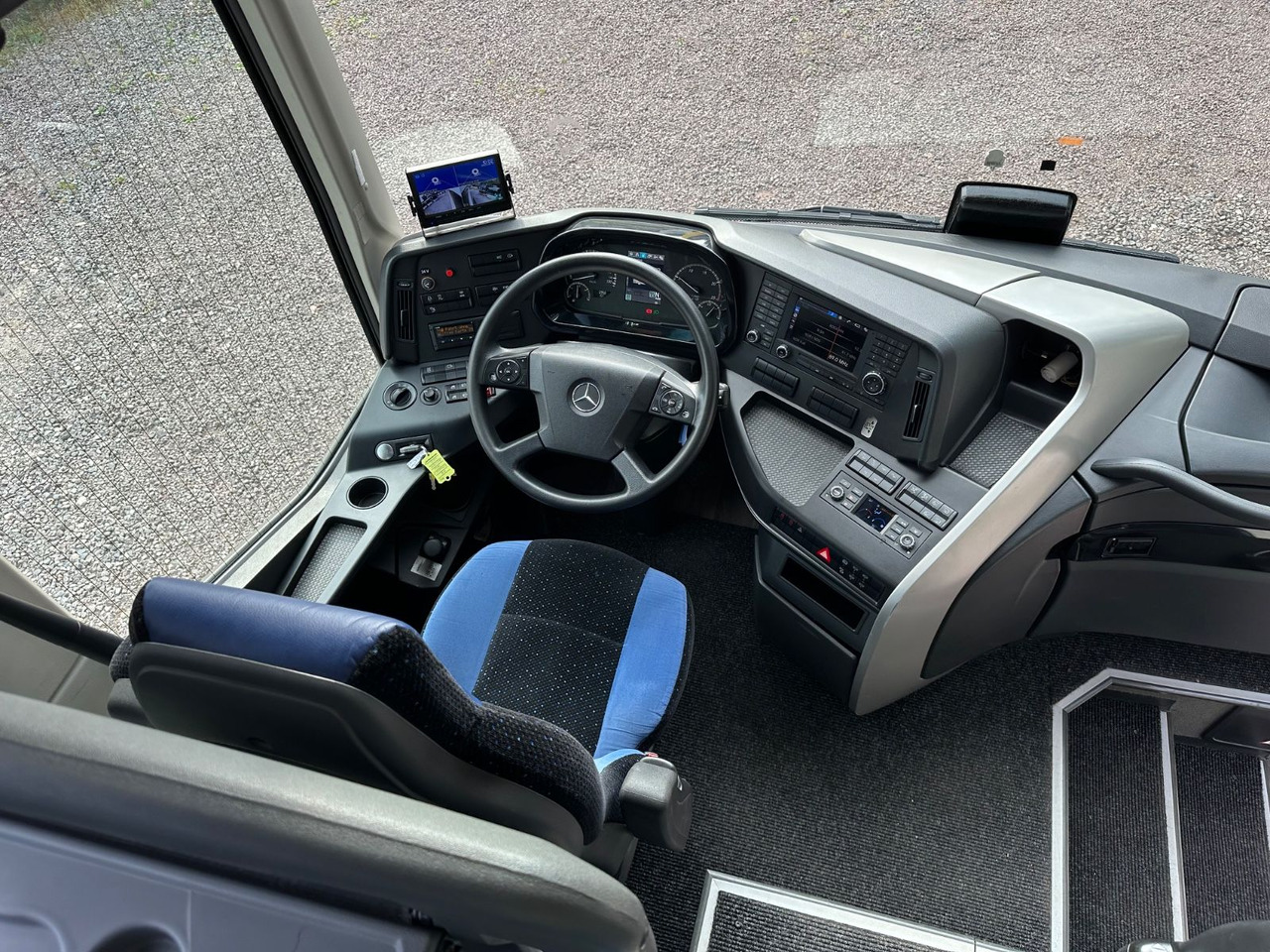 Mercedes-Benz Tourismo E 16 RHD-M/2A (wenig Km*TOP*61 Sitze) - Turistički autobus: slika 5 Mercedes-Benz Tourismo E 16 RHD-M/2A (wenig Km*TOP*61 Sitze) - Turistički autobus: slika 5