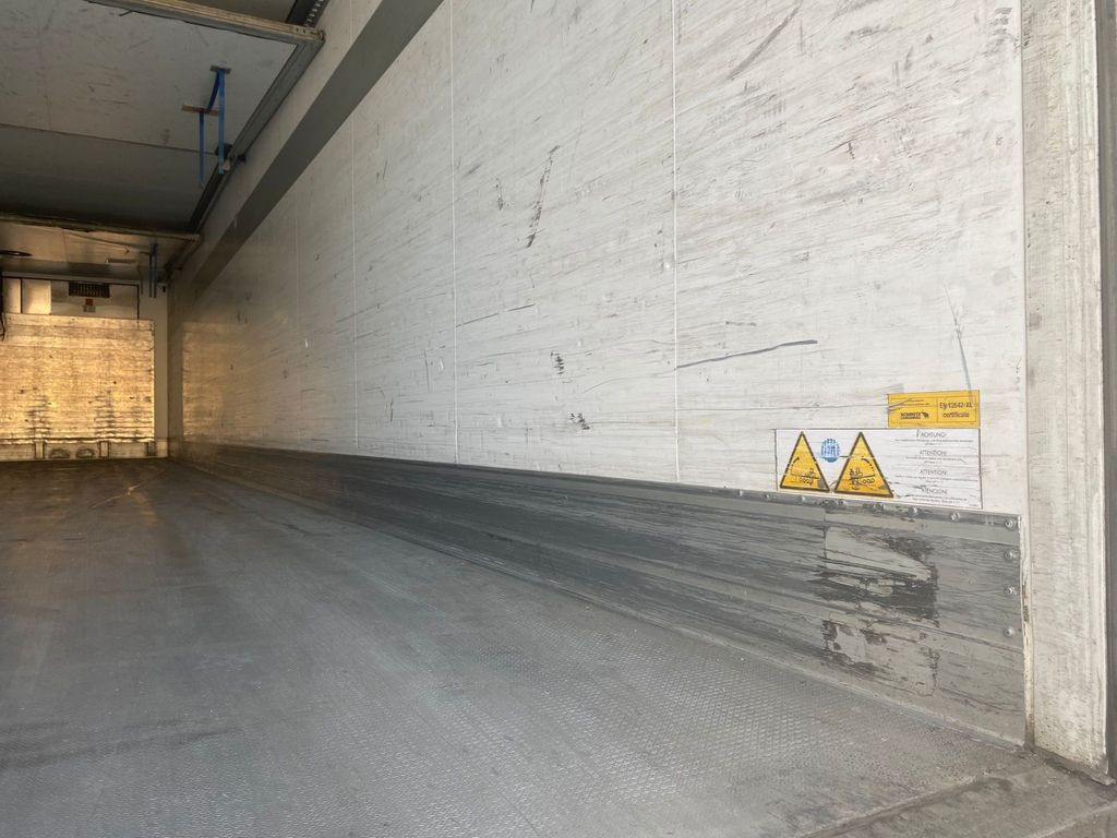 Schmitz Cargobull ThermoKing SKO 24/L FP-45 SLXi 300 Cool - Poluprikolica hladnjače: slika 5 Schmitz Cargobull ThermoKing SKO 24/L FP-45 SLXi 300 Cool - Poluprikolica hladnjače: slika 5