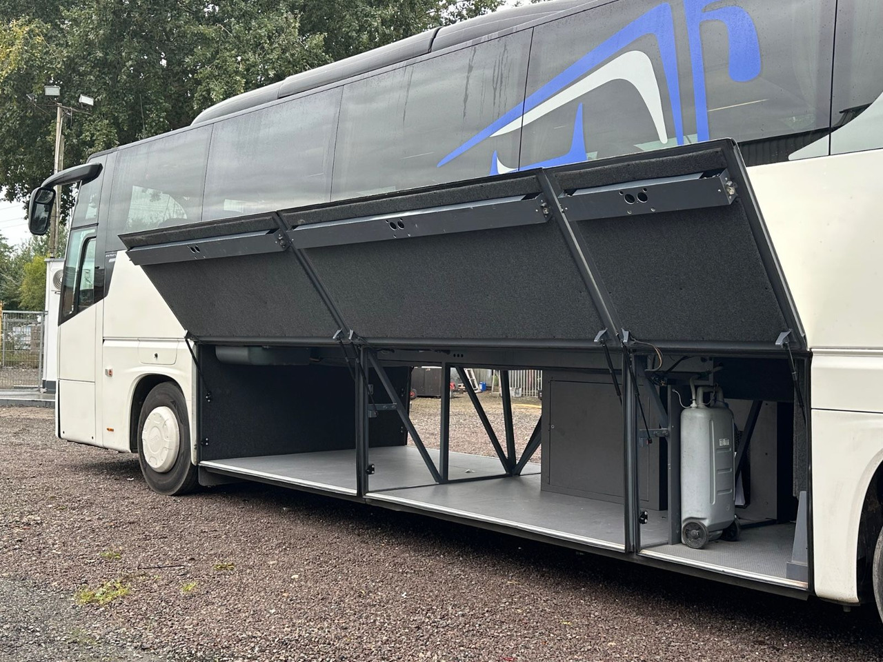 VDL Futura FHD 2-129 (Tourismo M*516 HD) - Turistički autobus: slika 3 VDL Futura FHD 2-129 (Tourismo M*516 HD) - Turistički autobus: slika 3