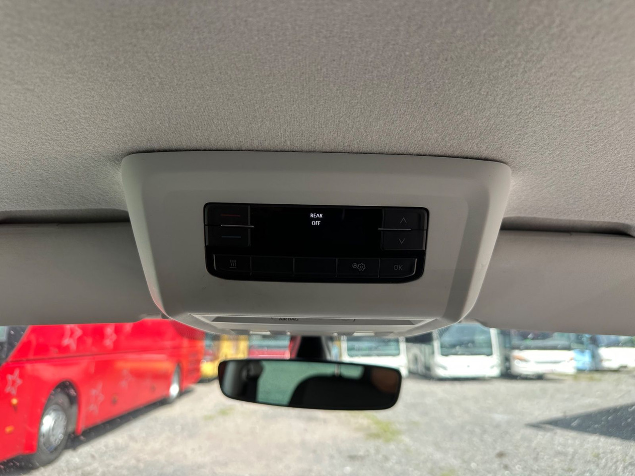 Putnički kombi Volkswagen T6 Kombi (PDC Hi*ACC*StandHz*9 Sitzer*AC): slika 15 Putnički kombi Volkswagen T6 Kombi (PDC Hi*ACC*StandHz*9 Sitzer*AC): slika 15